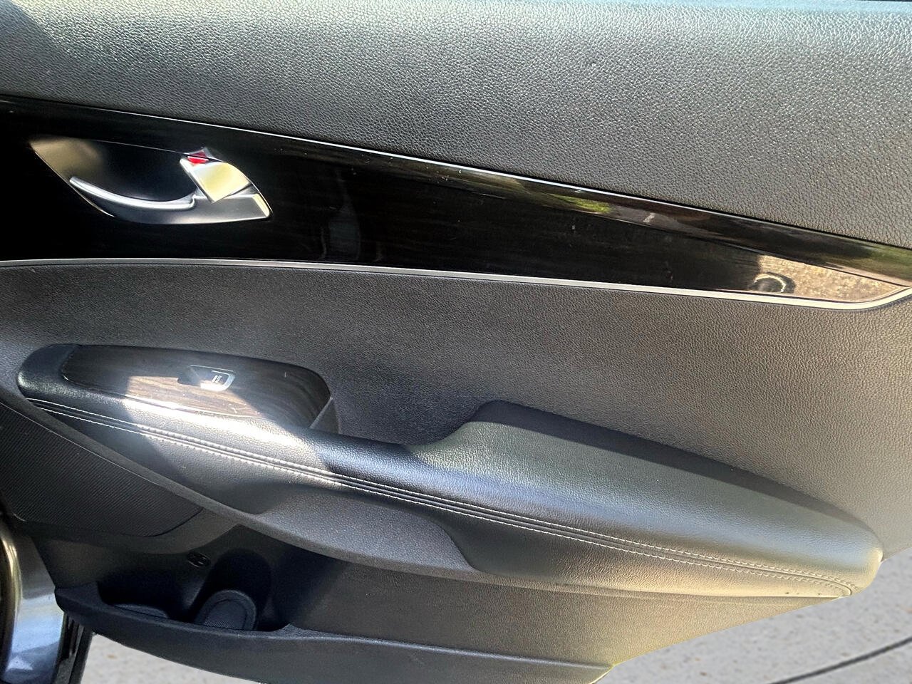 Used 2019 Kia Sorento EX image 21