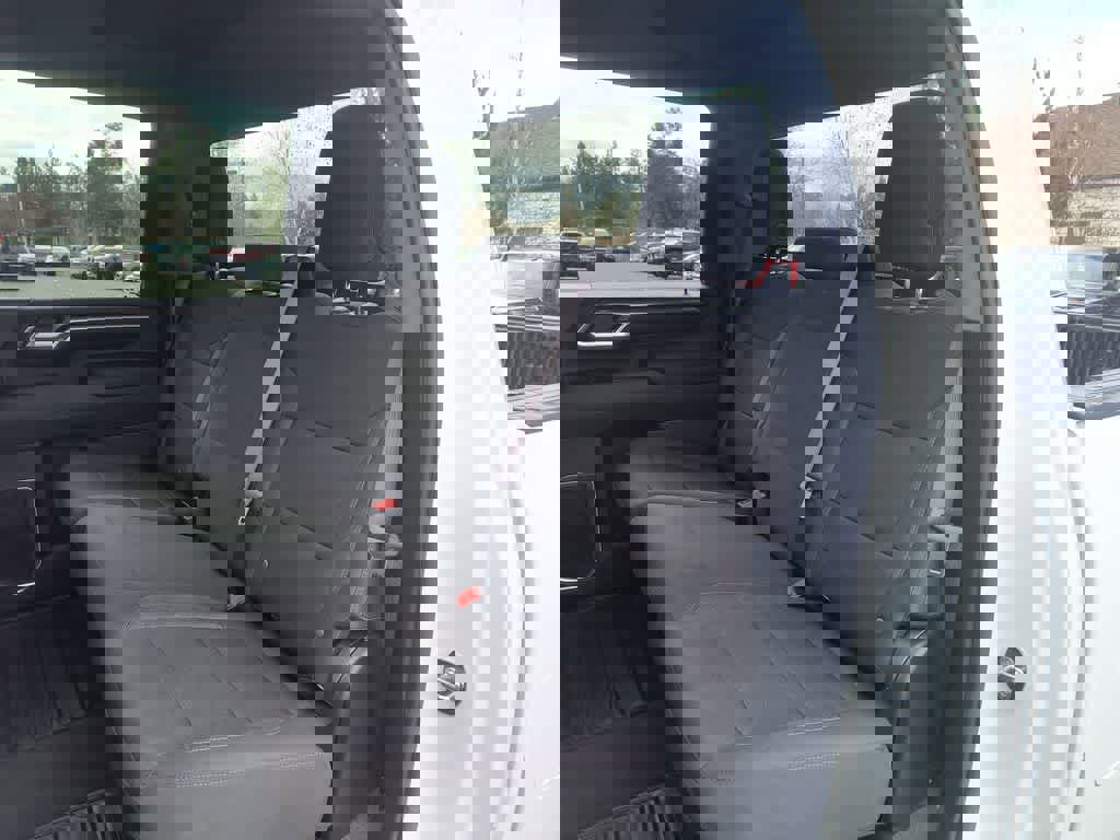 Used 2024 Chevrolet Silverado 2500 LT image 22