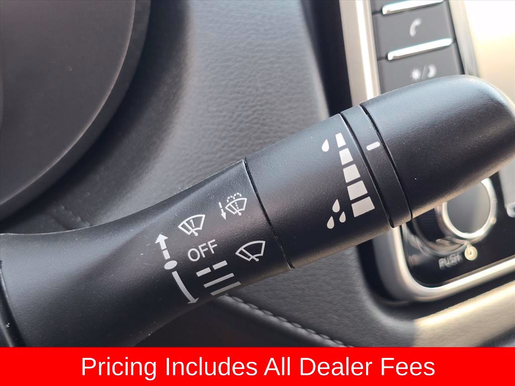 Used 2025 Nissan Versa S FWD image 24