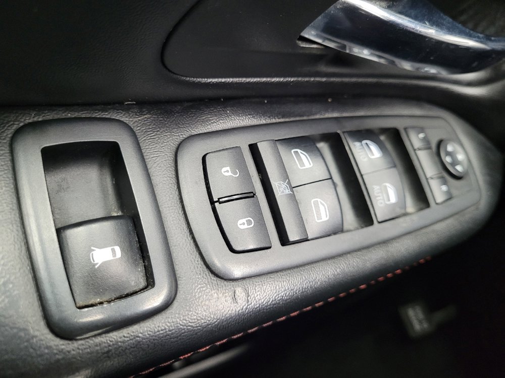 Used 2019 Dodge Grand Caravan GT image 27