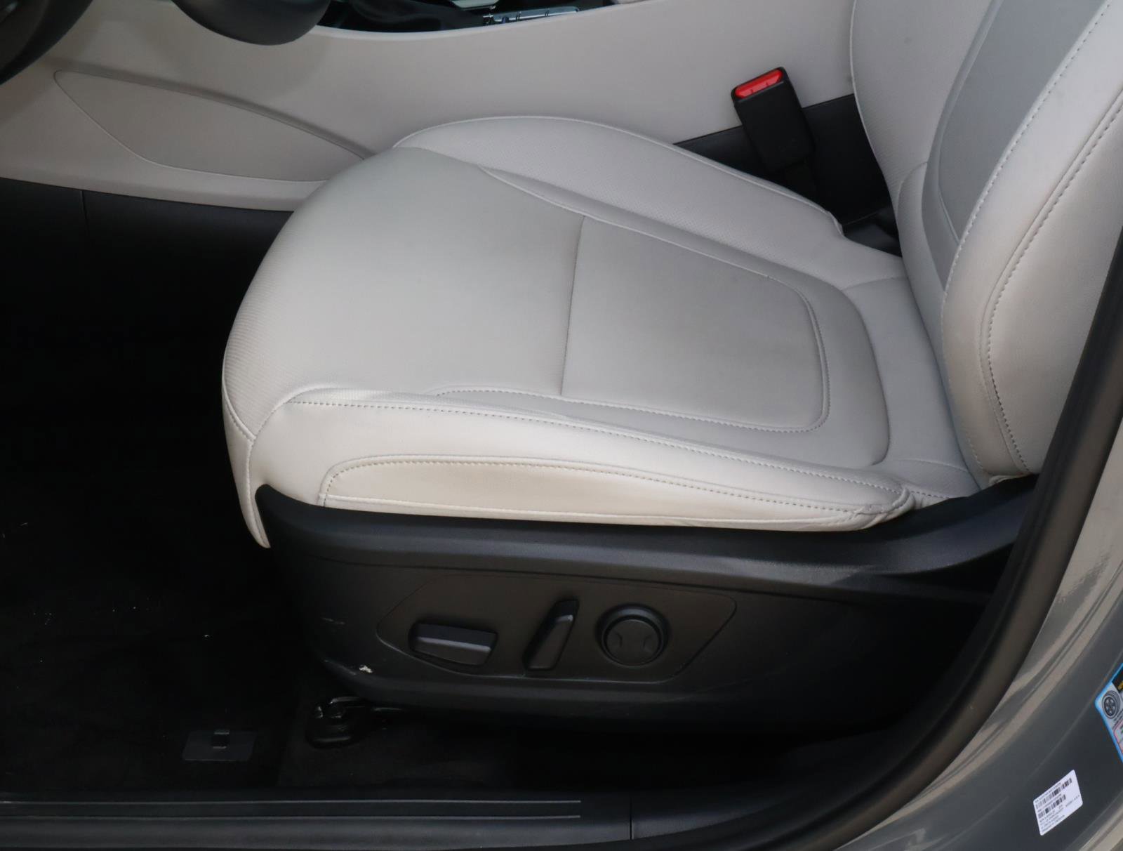 Used 2025 Hyundai Tucson SEL FWD image 15