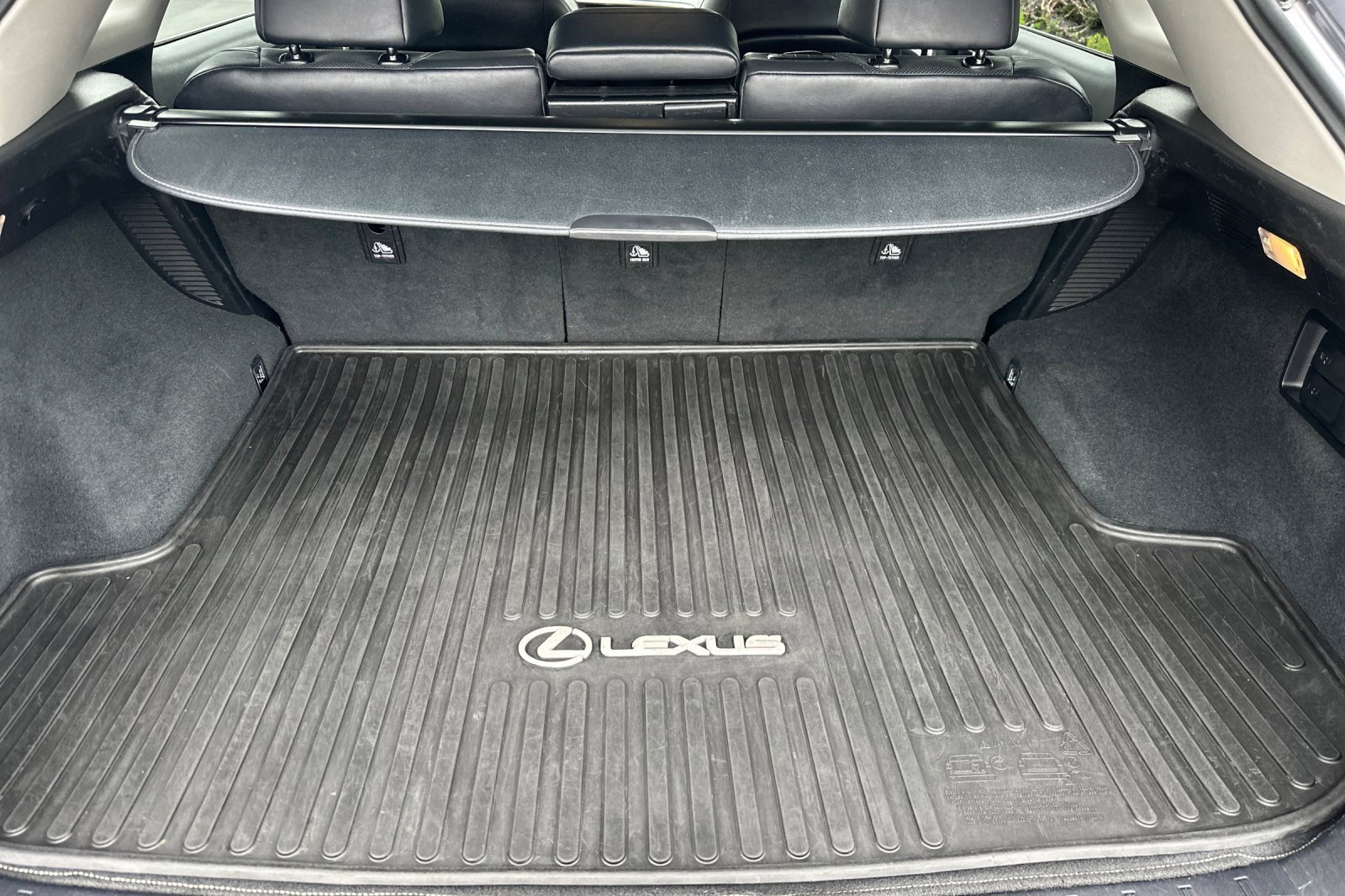 Used 2016 Lexus RX 450h AWD w/ Cold Weather Package image 19