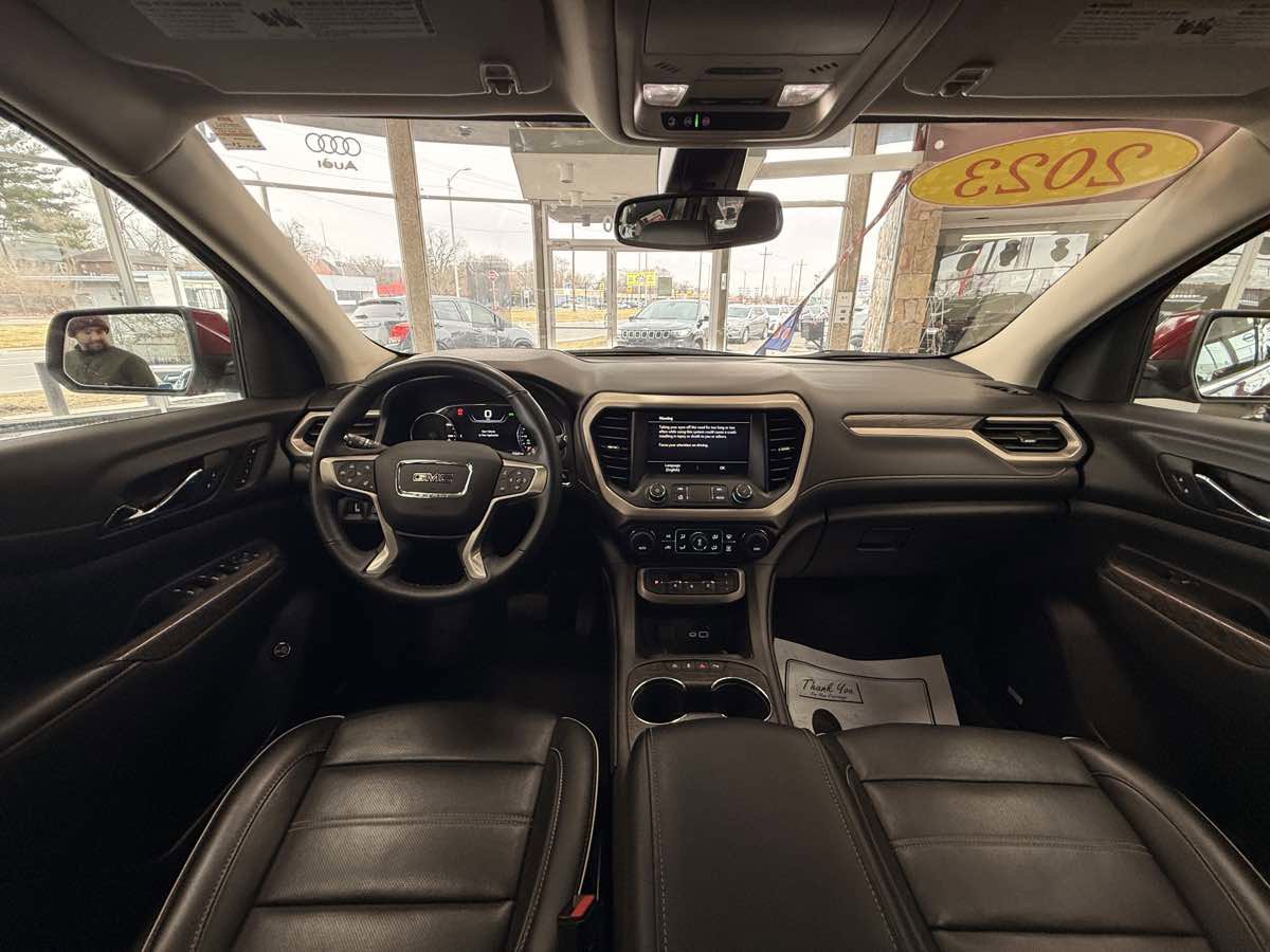 Used 2023 GMC Acadia Denali FWD image 41