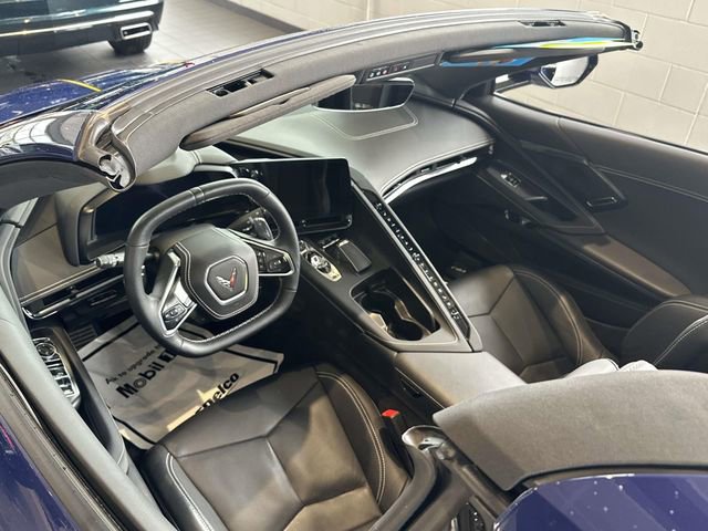 Used 2025 Chevrolet Corvette Stingray Preferred Conv w/ Z51 Performance Package RWD image 38