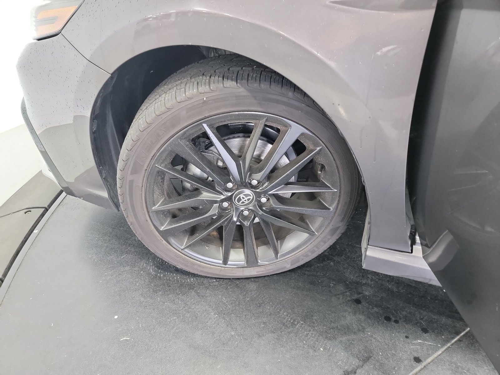 Used 2023 Toyota Camry XSE FWD image 29