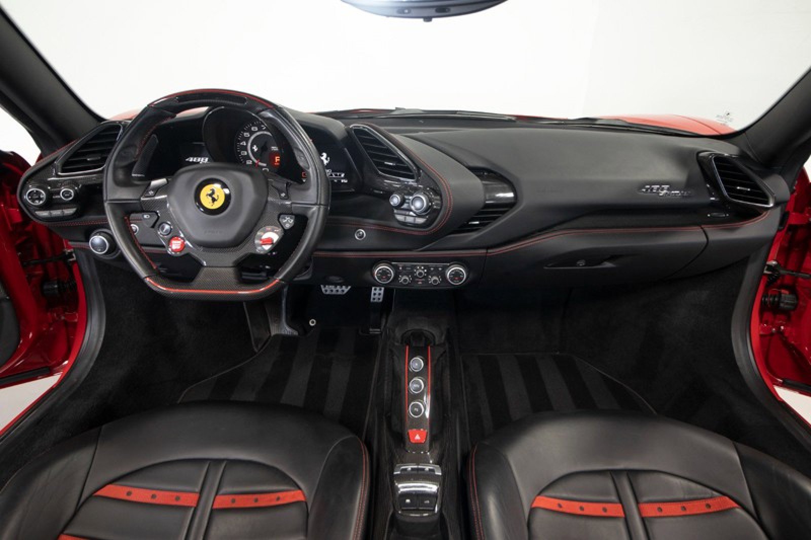 Used 2018 Ferrari 488 Spider image 29