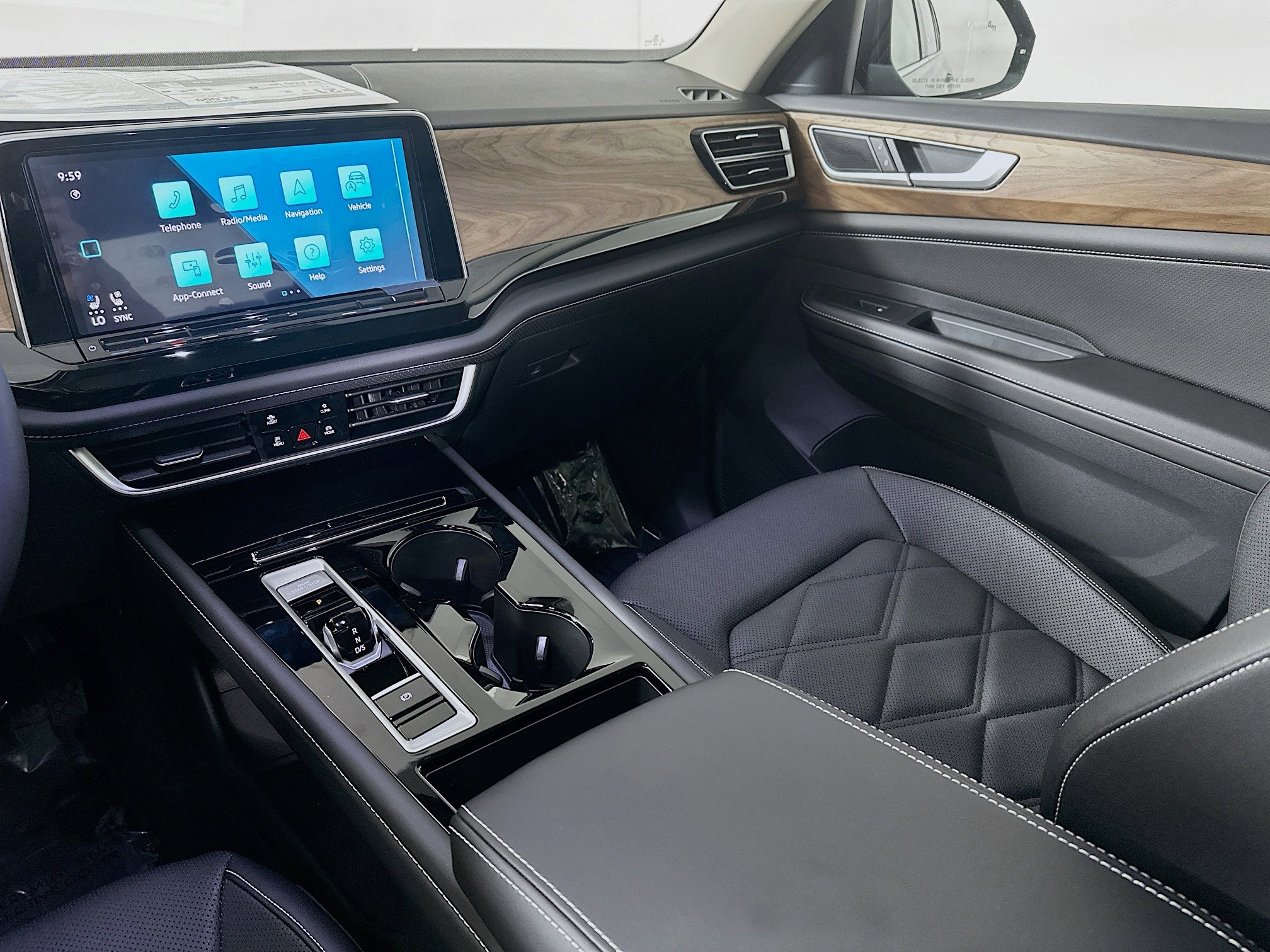 New 2025 Volkswagen Atlas SE image 22