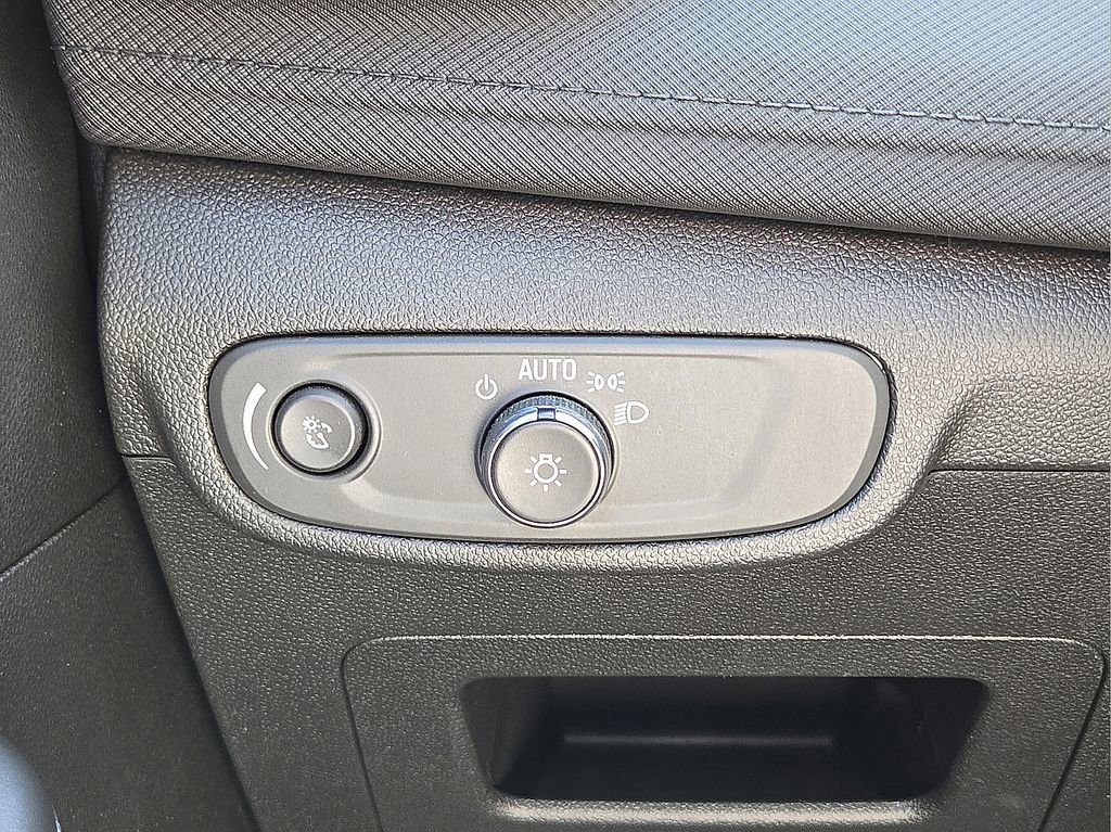 Used 2025 Chevrolet TrailBlazer LT image 24