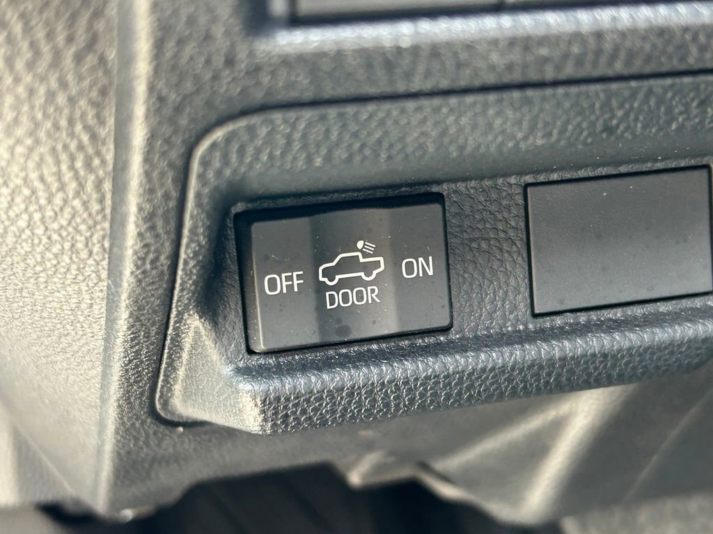 Used 2024 Toyota Tacoma TRD Off-Road AWD/4WD image 24