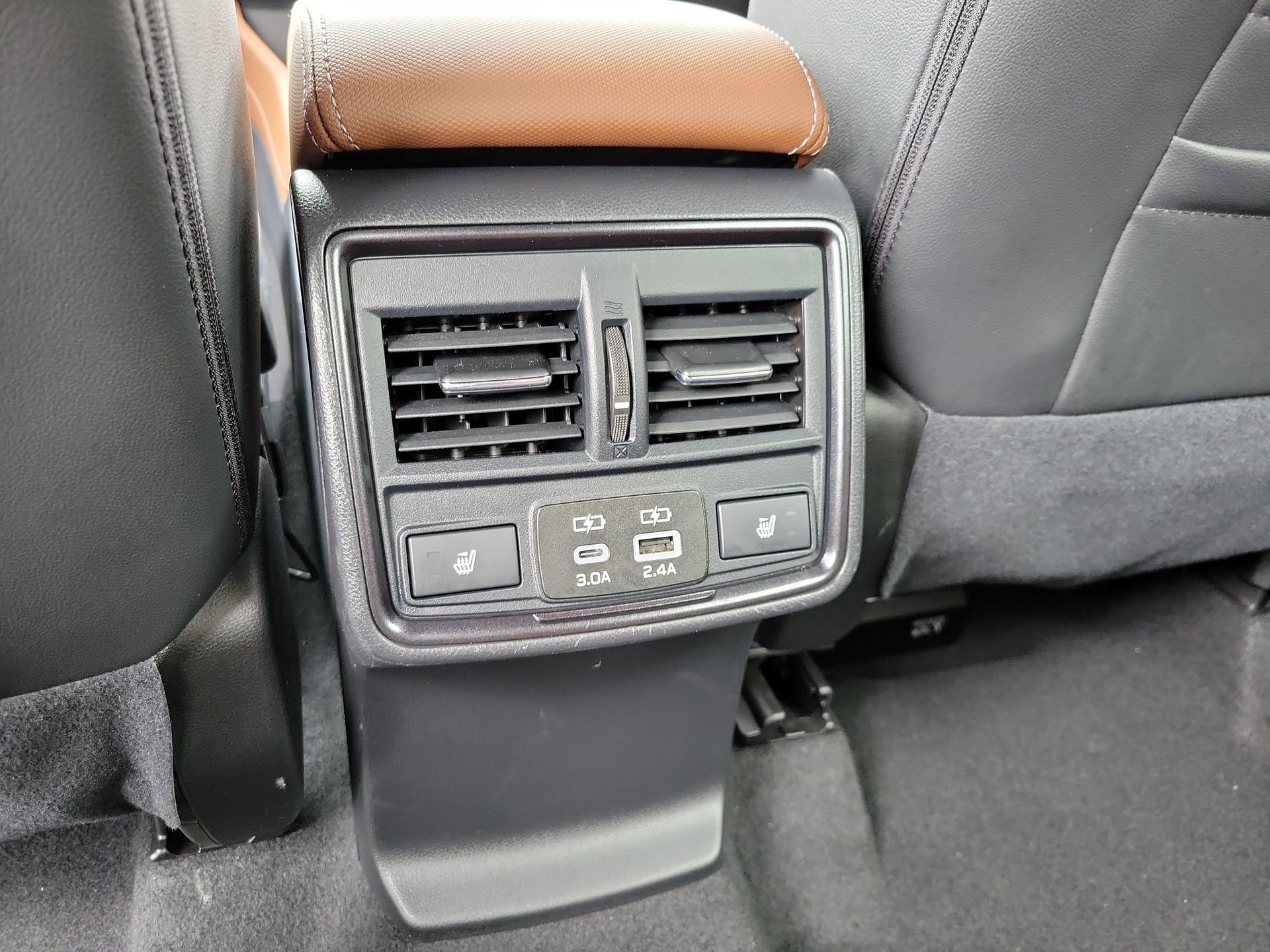 Used 2025 Subaru Forester Touring w/ Popular Package - Touring AWD/4WD image 17