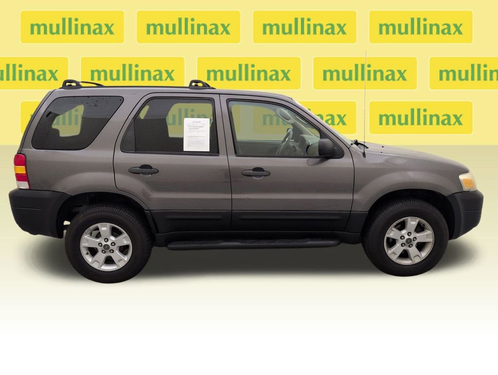 Used 2005 Ford Escape XLT video 2