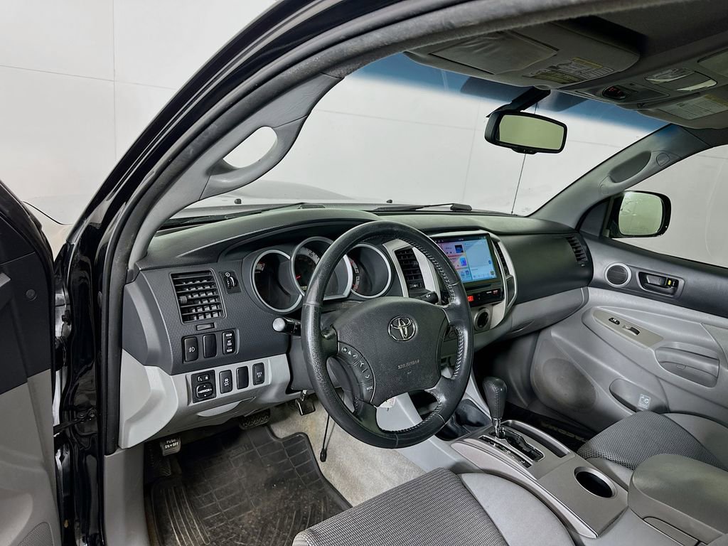 Used 2011 Toyota Tacoma 4x4 Double Cab w/ TRD Sport Pkg image 9