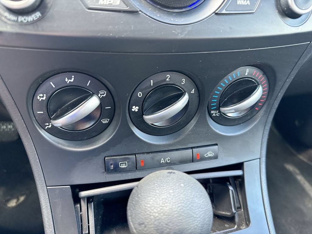Used 2012 MAZDA MAZDA3 i Sport FWD image 15