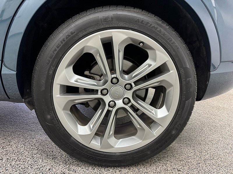 Used 2017 Audi Q3 2.0T Premium Plus w/ Premium Plus Package AWD/4WD image 24