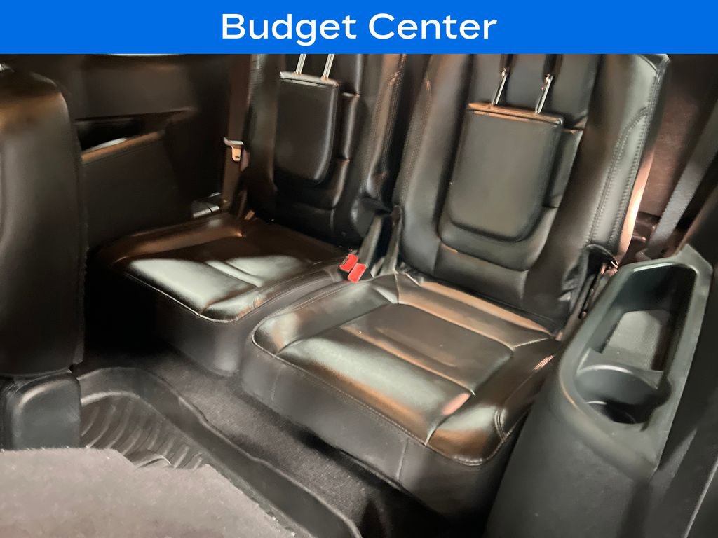 Used 2018 Ford Explorer XLT w/ Equipment Group 202A image 14