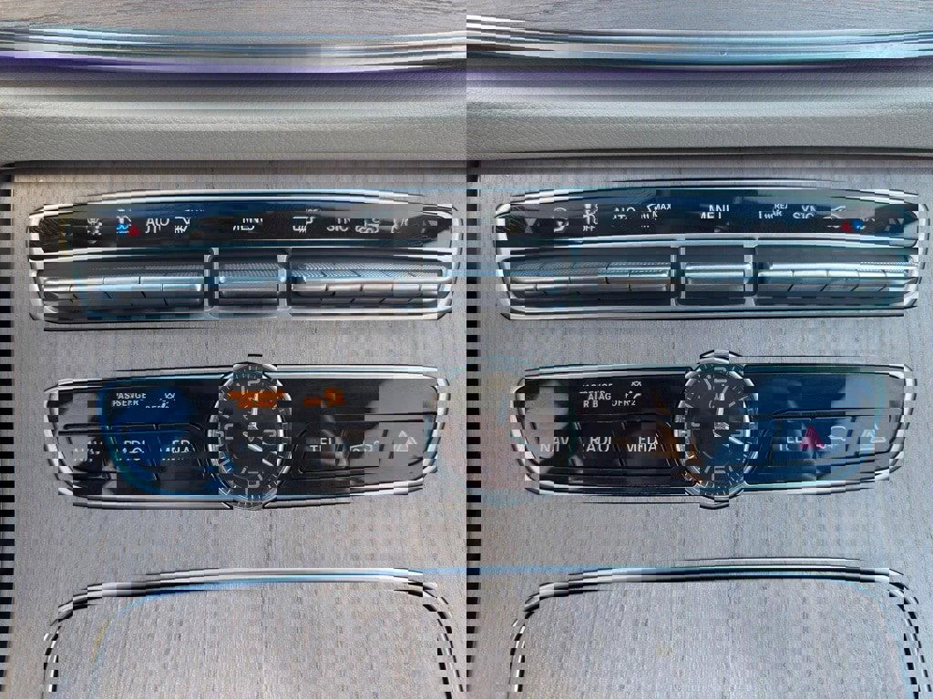 Used 2018 Mercedes-Benz E 400 4MATIC Coupe image 28