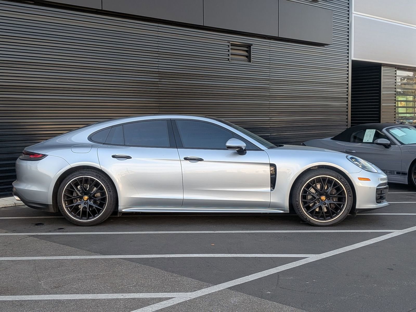 Certified 2023 Porsche Panamera image 6