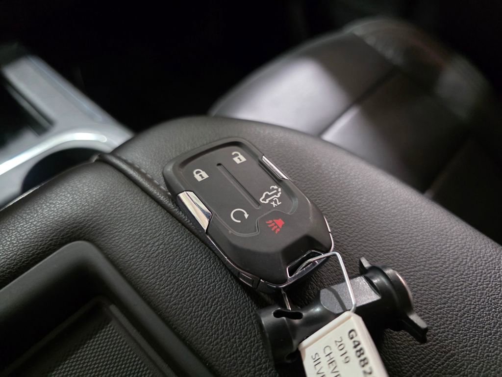 Used 2019 Chevrolet Silverado 1500 LTZ w/ LTZ Plus Package AWD/4WD image 22