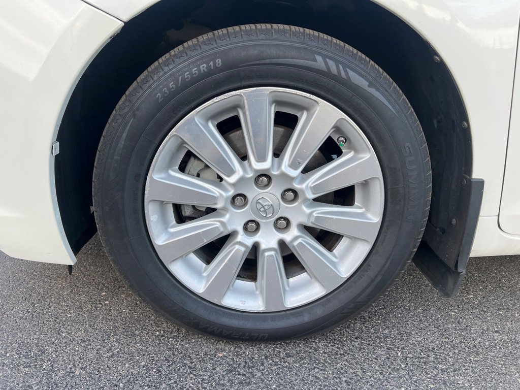 Used 2014 Toyota Sienna Limited w/ Limited Premium Package image 36