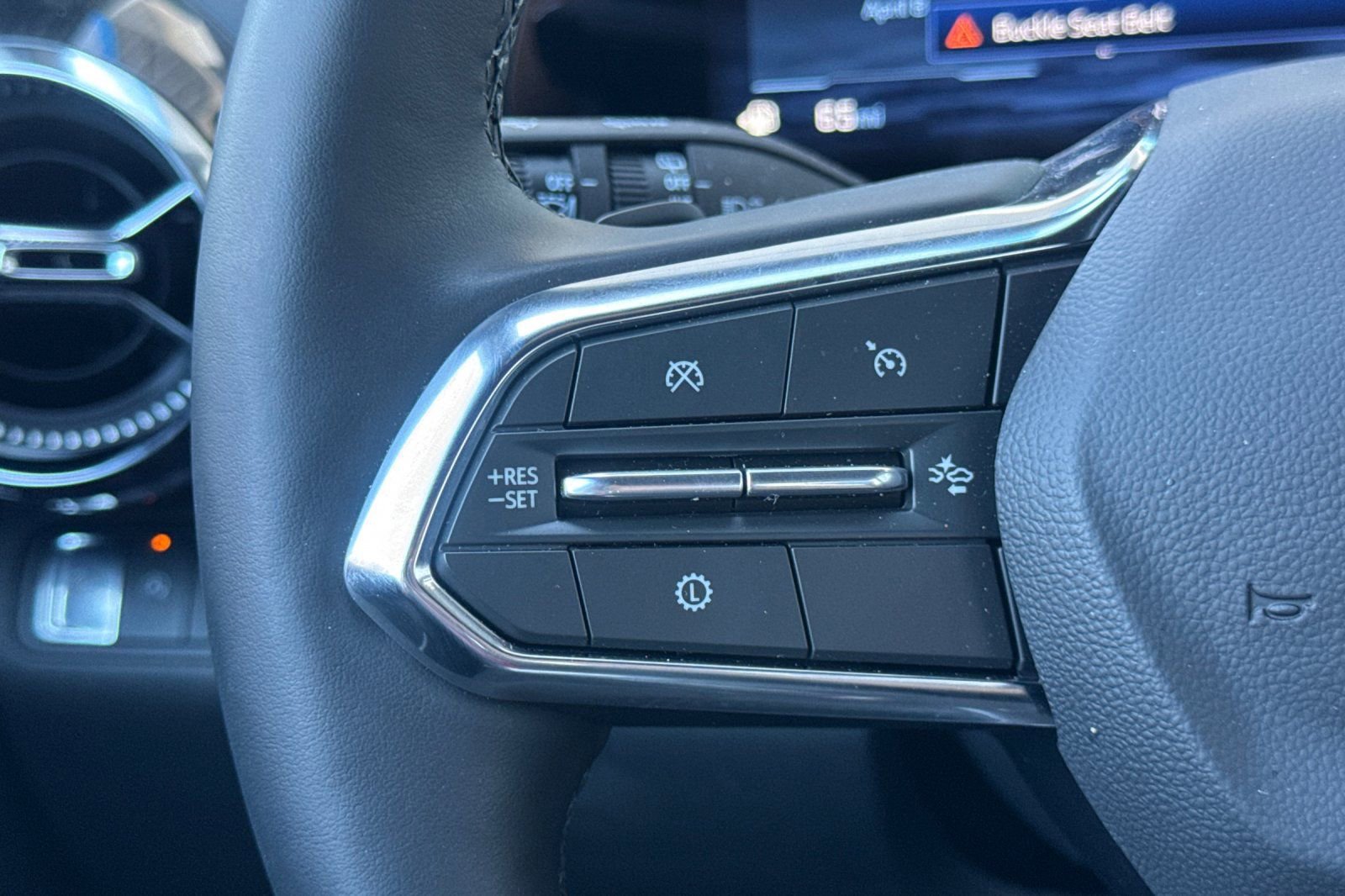 Used 2026 Chevrolet Equinox LT image 38