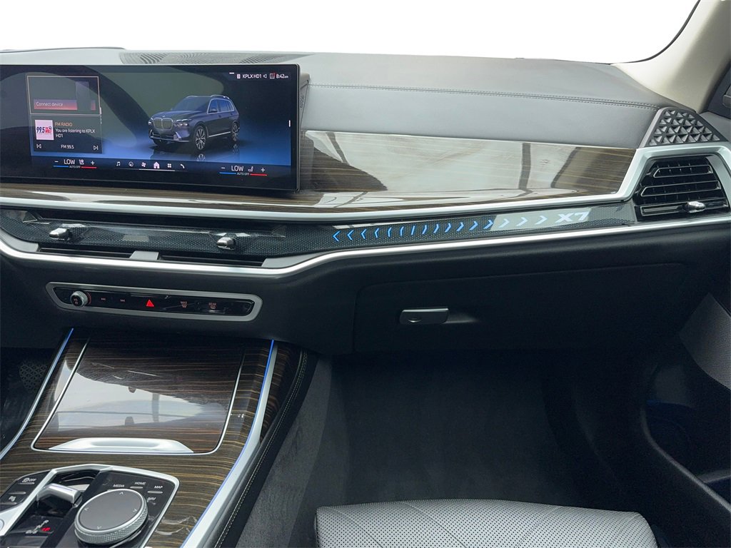 Used 2024 BMW X7 xDrive40i image 20