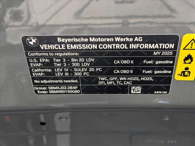 Used 2025 BMW 330i Sedan w/ Convenience Package image 17