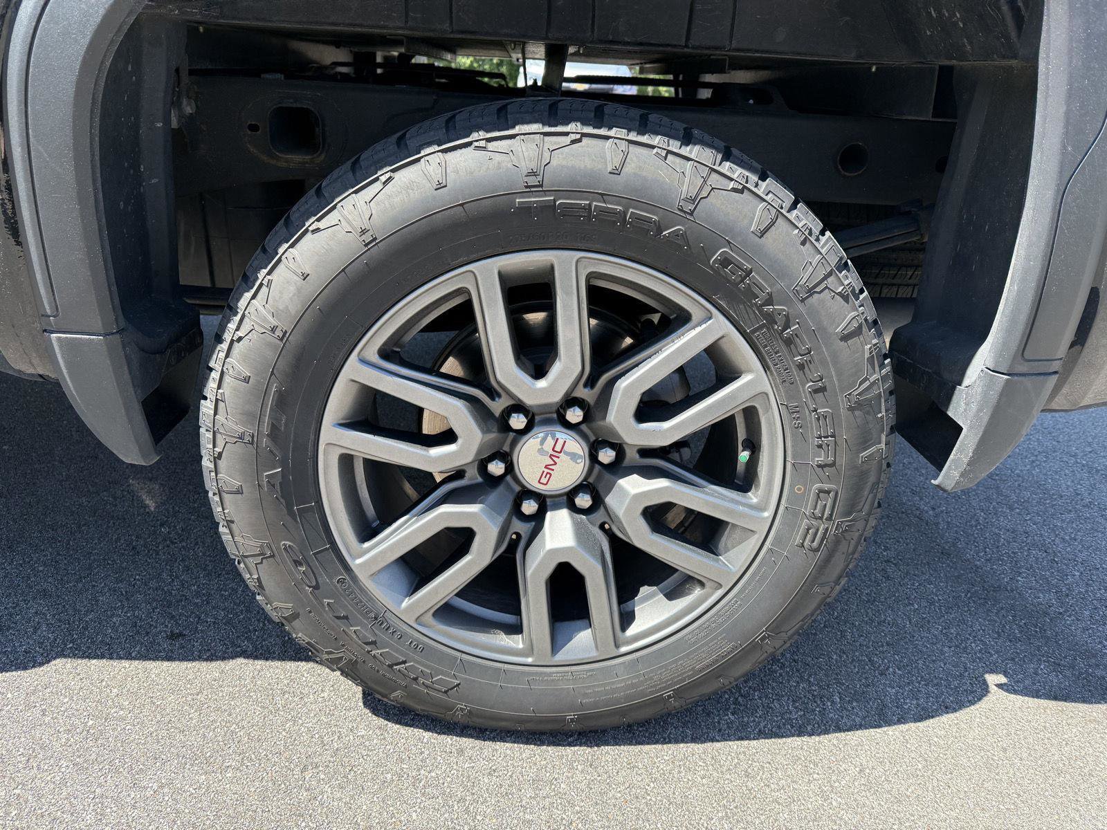 Used 2021 GMC Sierra 1500 AT4 w/ AT4 Premium Package image 16