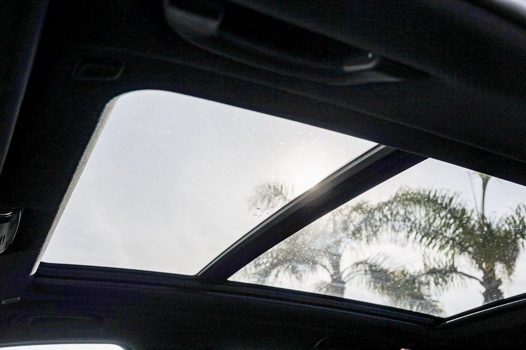 Used 2024 BMW X5 sDrive40i w/ Premium Package image 13