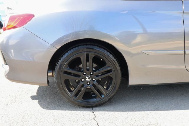 Used 2016 Honda Accord Touring image 28