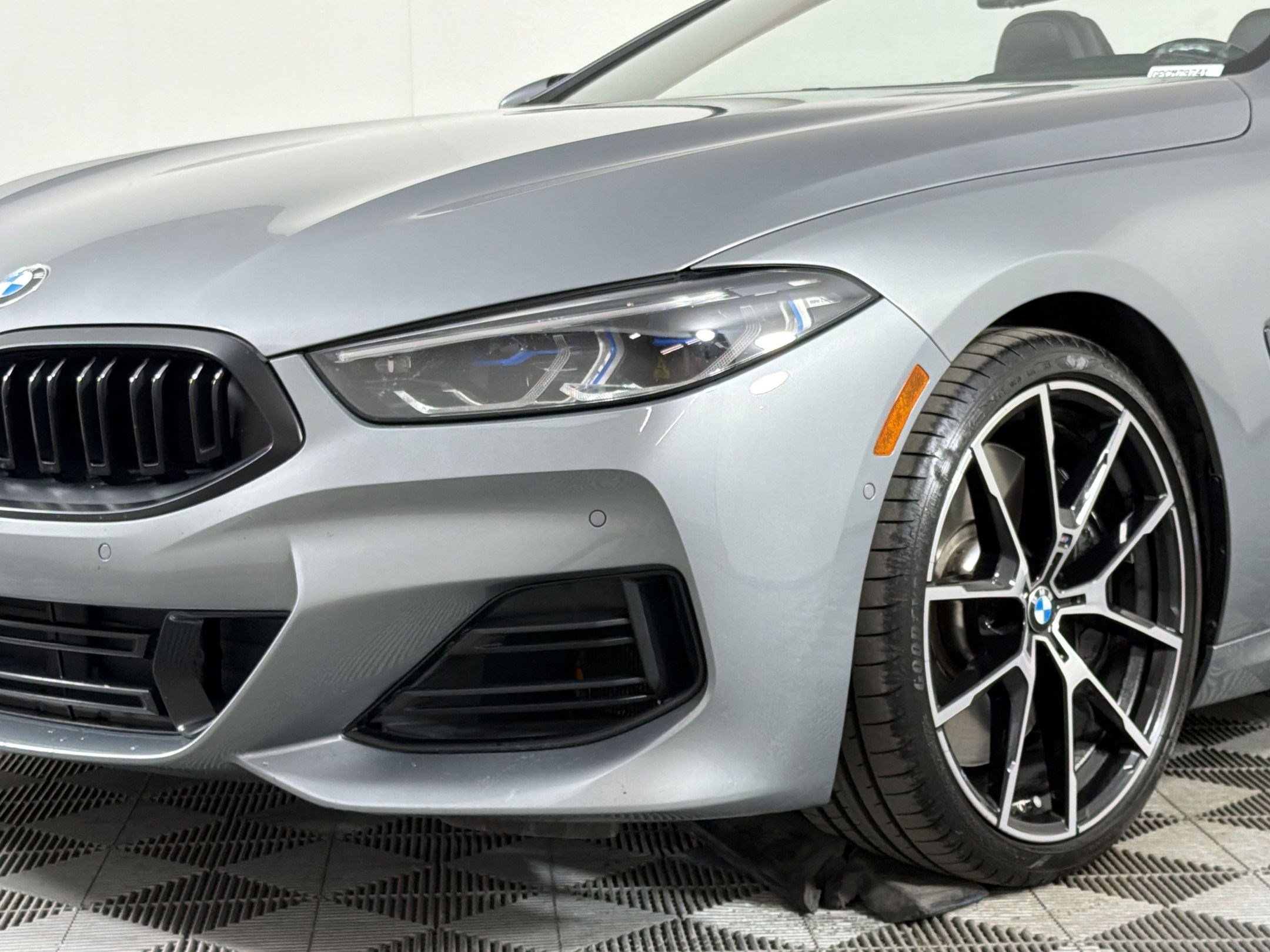 Used 2023 BMW 840i Convertible w/ Comfort Seating Package image 10