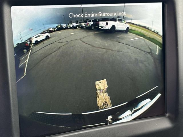 Used 2018 RAM 1500 SLT AWD/4WD image 7
