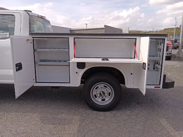 New 2026 Ford F250 XL w/ XL Chrome Package image 29