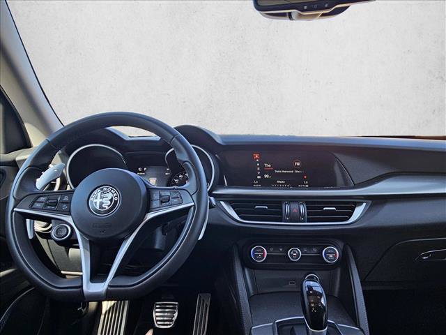 Used 2019 Alfa Romeo Stelvio Sport w/ Quick Order Package 22J Sport AWD/4WD image 13
