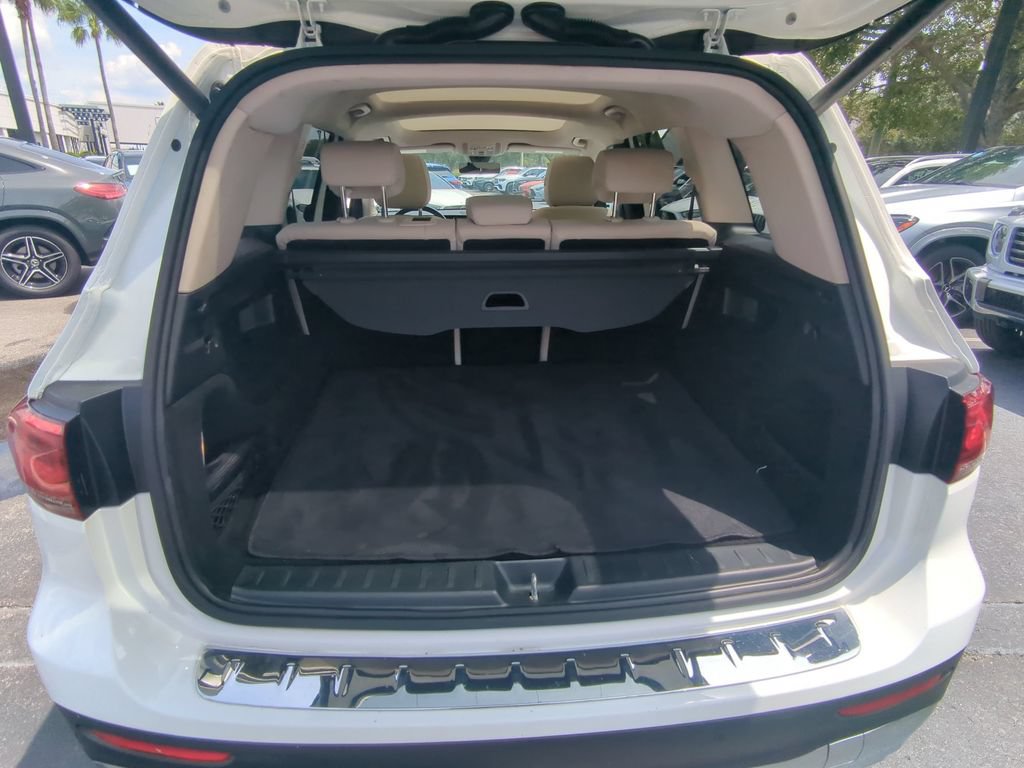 Used 2021 Mercedes-Benz GLB 250 w/ Premium Package image 25