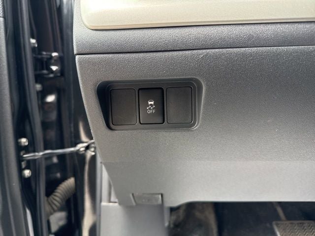Used 2010 Scion xB FWD image 20