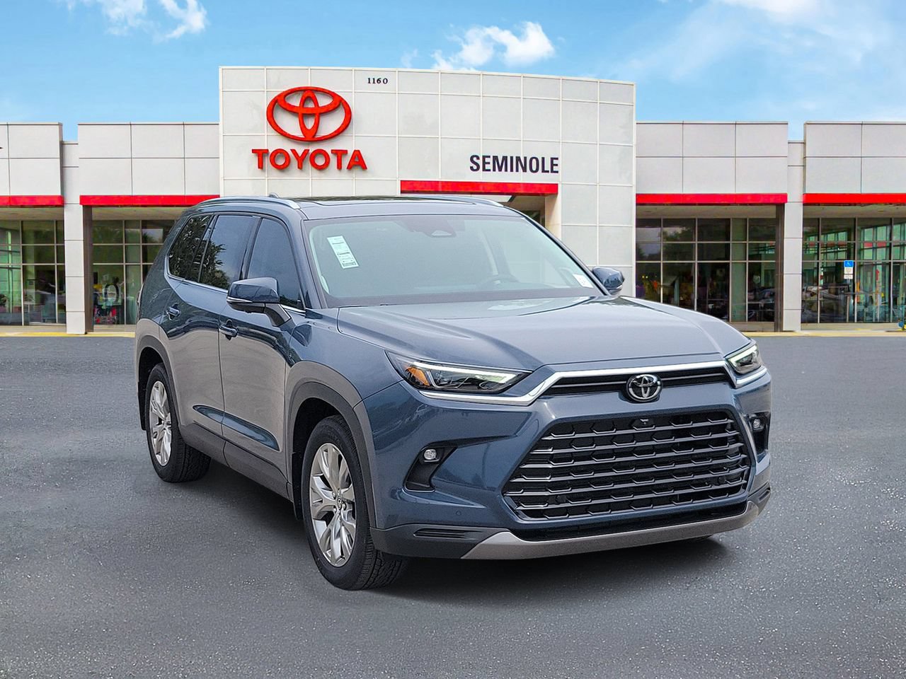 New 2026 Toyota Grand Highlander FWD image 2
