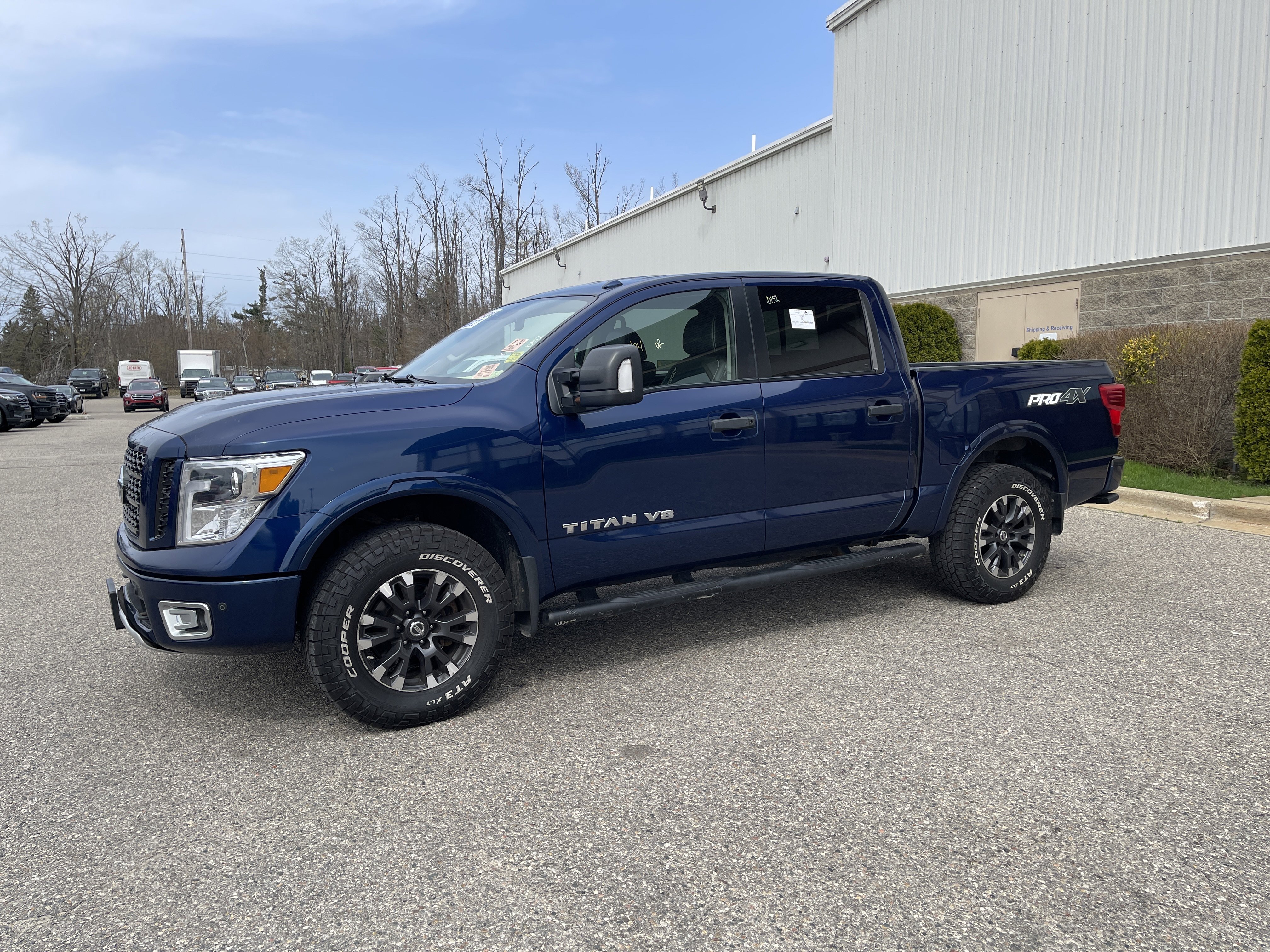 Used 2018 Nissan Titan PRO-4X AWD/4WD image 8
