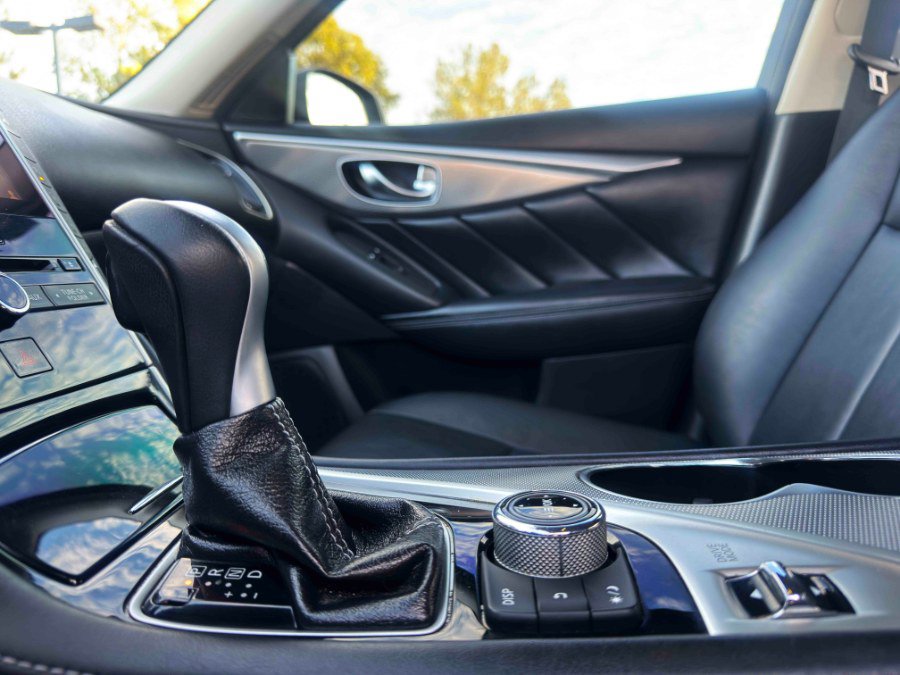 Used 2015 INFINITI Q50 Premium image 27