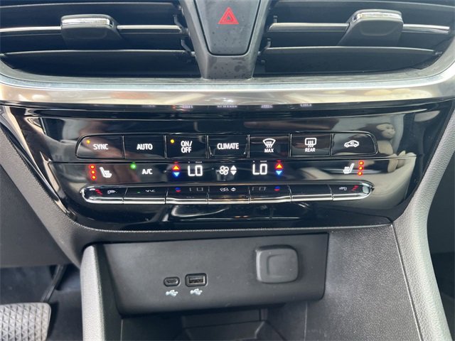 Used 2024 Buick Encore GX Avenir w/ Avenir Convenience Package image 17