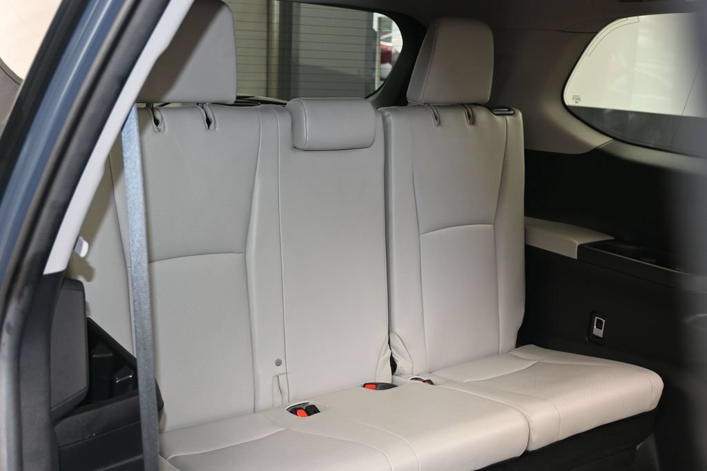 Used 2024 Toyota Grand Highlander AWD image 31