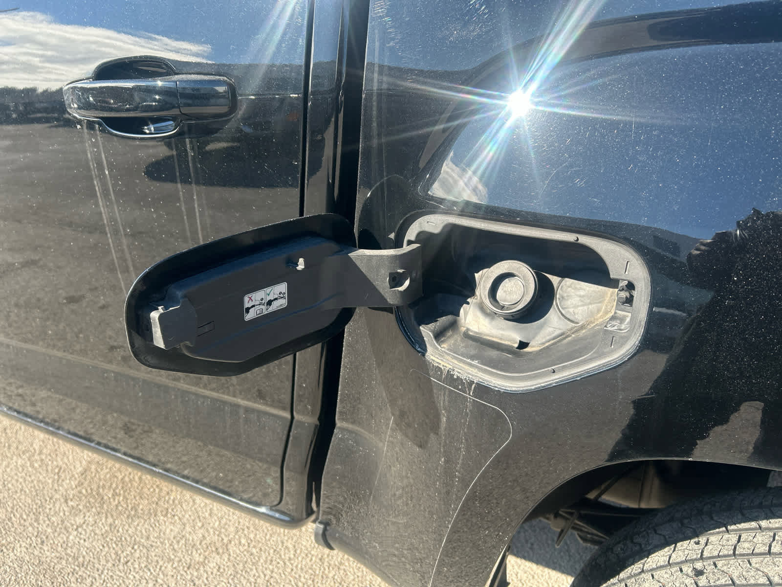 Certified 2022 GMC Canyon Elevation w/ Trailering Package image 9