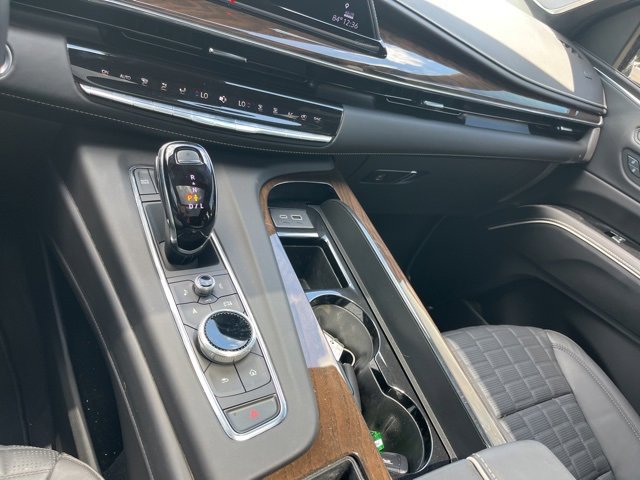 Used 2024 Cadillac Escalade Sport Platinum w/ Heavy-Duty Trailer Package image 38