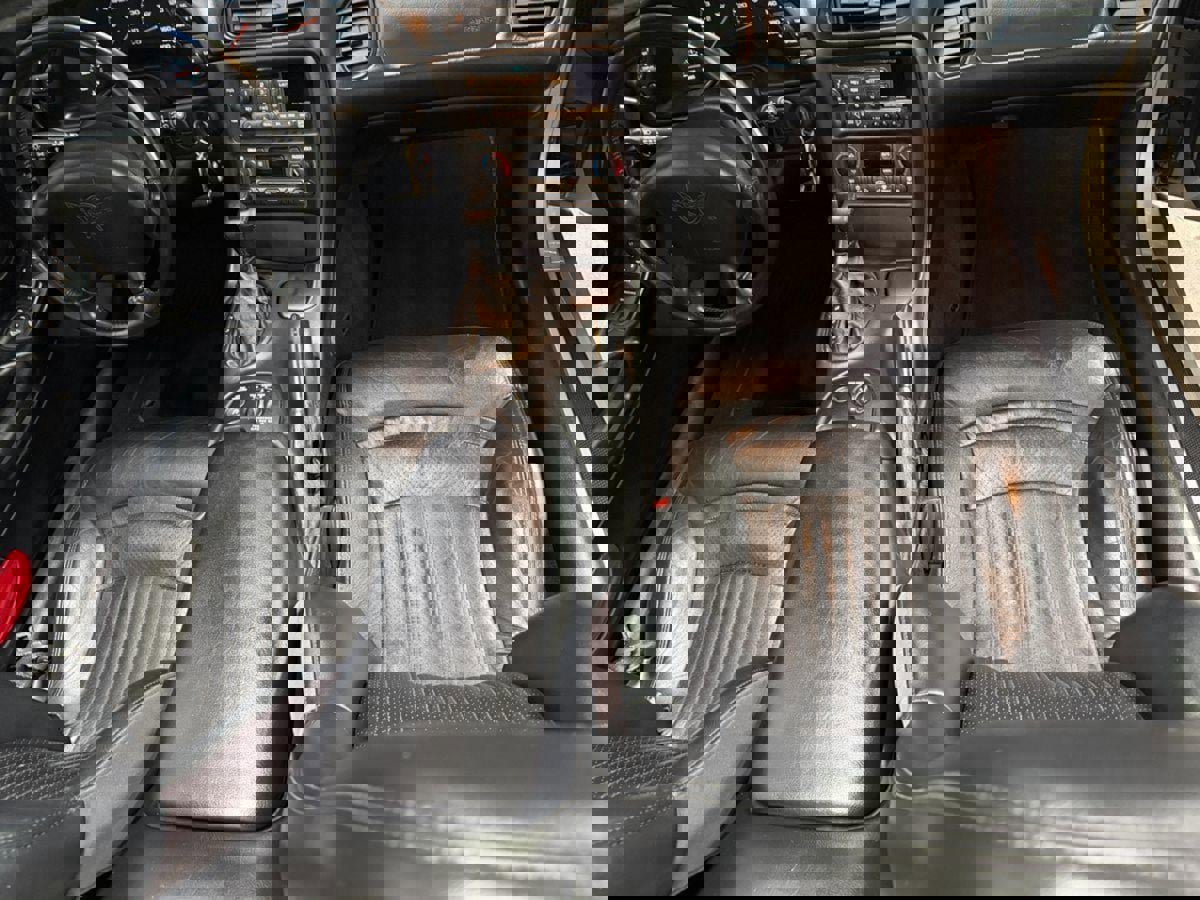 Used 2000 Chevrolet Corvette Convertible w/ Memory Pkg image 16