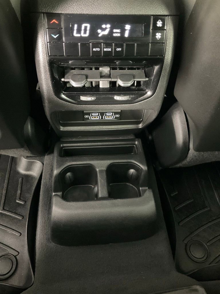 Certified 2023 Jeep Grand Cherokee L Laredo image 27