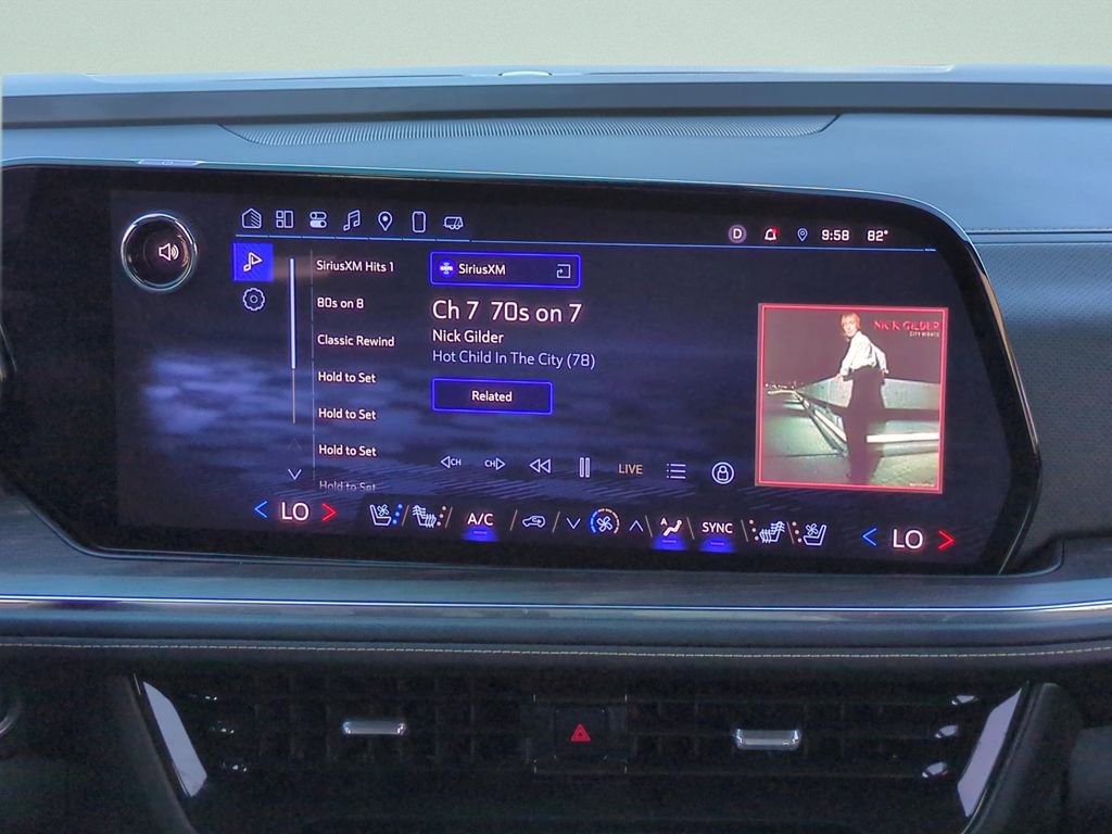 Used 2025 Chevrolet Suburban Premier image 19