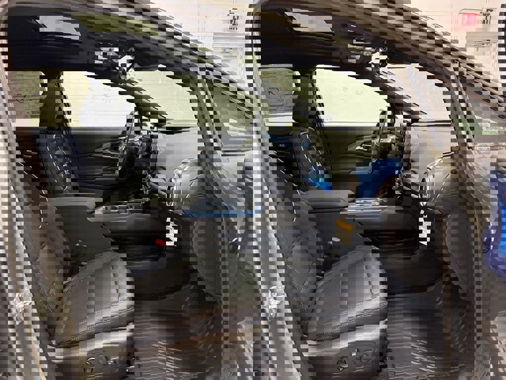 New 2026 Chevrolet Equinox EV LT w/ Convenience Package II image 31