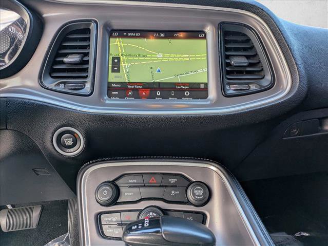 Used 2022 Dodge Challenger SXT image 15