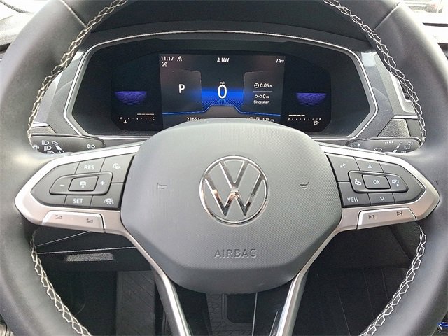 Used 2022 Volkswagen Tiguan SE image 18