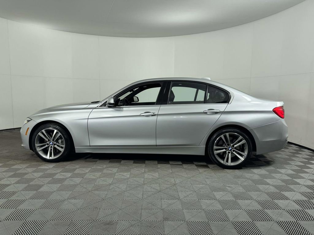 Used 2018 BMW 340i xDrive Sedan w/ Premium Package AWD/4WD image 11