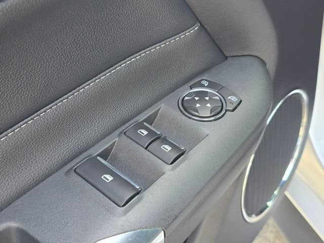 Used 2019 Ford Mustang Premium RWD image 22